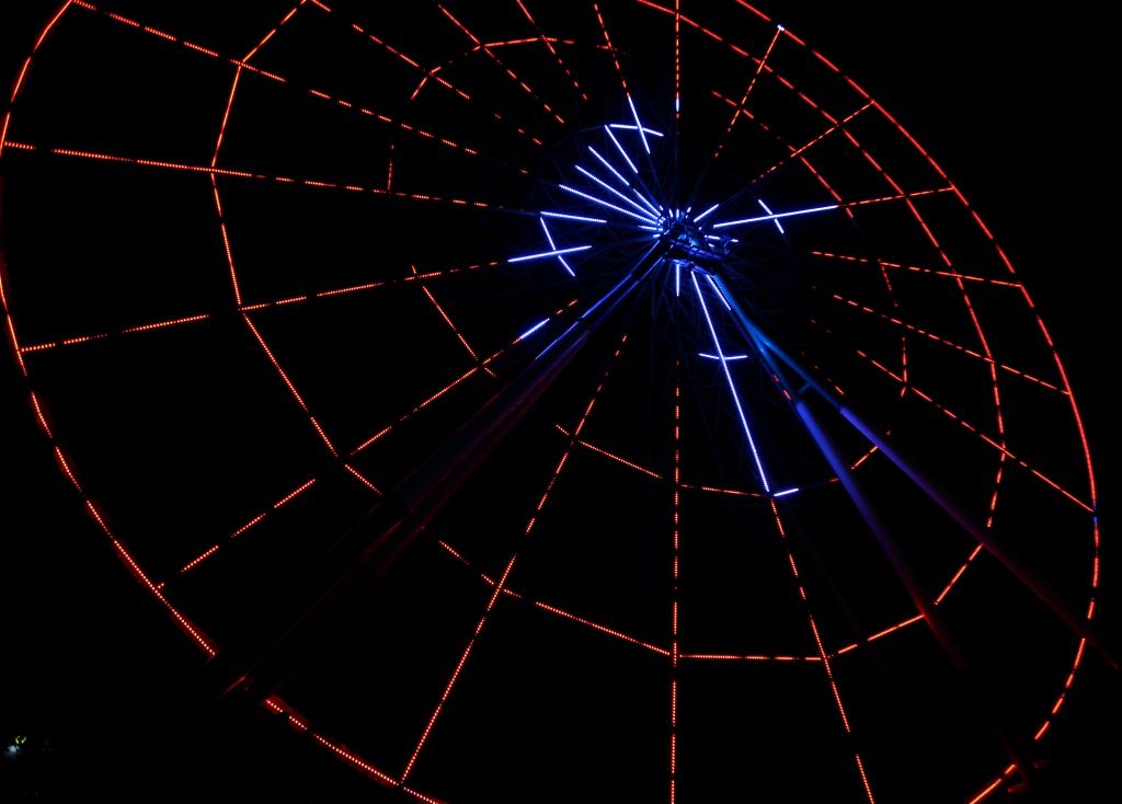 ferry wheel light IMG_0122.jpg
