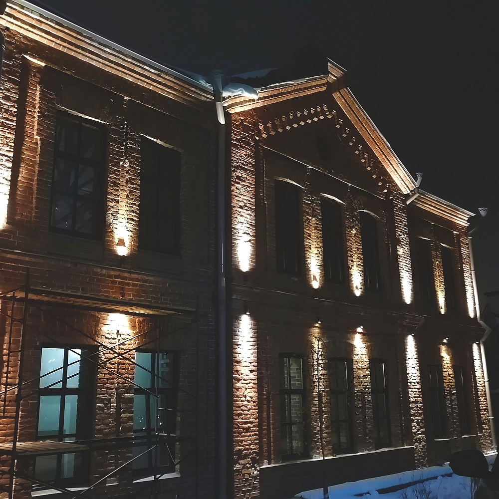 Освещение фасада здания в г. Череповец