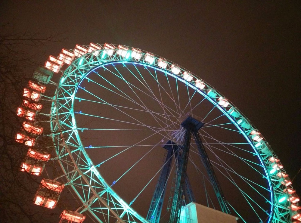 Светодиодная подсветка Большого колеса обозрения в Измайловском парке, г. Москва