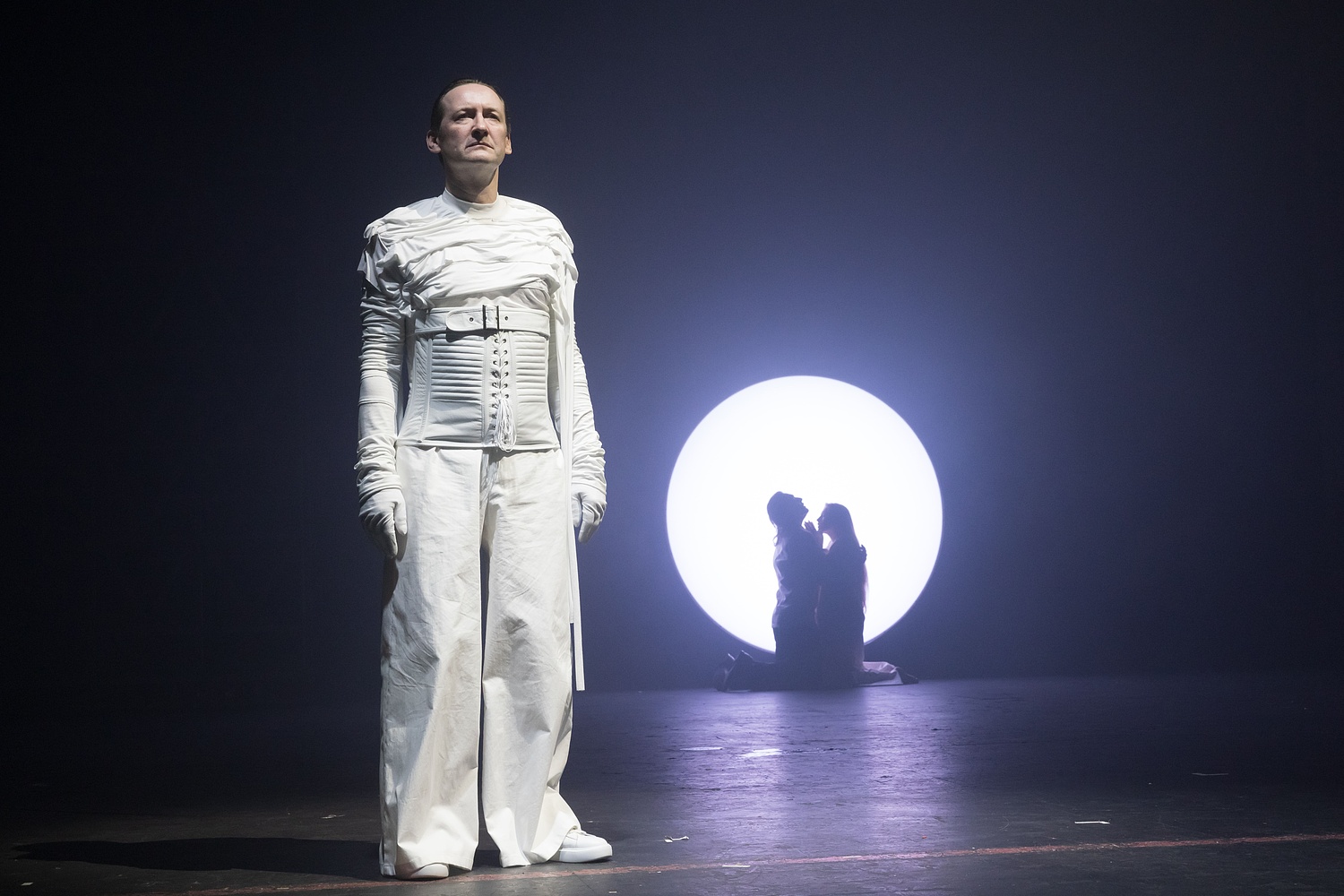 Проект освещения спектакля «ФАУСТ» в театре Сатирикон 