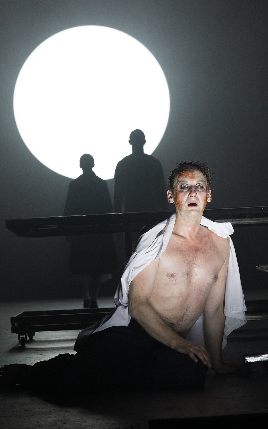 Проект освещения спектакля «ФАУСТ» в театре Сатирикон 