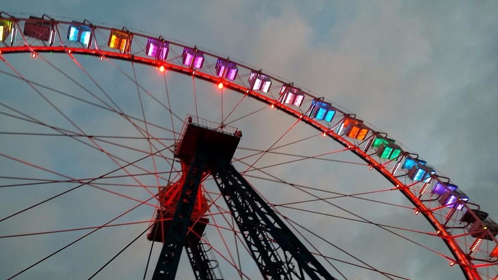 Светодиодная подсветка Большого колеса обозрения в Измайловском парке, г. Москва